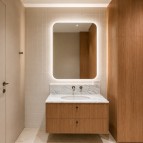 Duko NIVEO spogulis ar LED apgaismojumu 50x90 cm 2