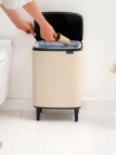 Brabantia Bo Hi atkritumu tvertne 12 l, Soft Beige 6