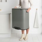 Brabantia Bo Step On atkritumu tvertne 2 x 30 L, Mineral Concrete Gray 9