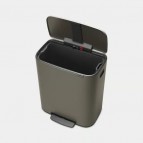 Brabantia Bo Step On atkritumu tvertne 60 L, Platinum 7
