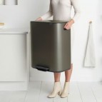 Brabantia Bo Step On atkritumu tvertne 60 L, Platinum 8