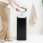 Brabantia Bo Touch atkritumu tvertne 30 l, Matt Black 4