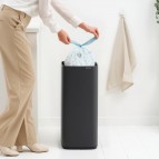 Brabantia Bo Touch atkritumu tvertne 30 l, Mineral Infinite Grey 4