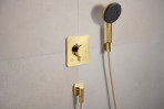 Hansgrohe FixFit Fine Q Sienas izvads ar pretvārstu, Gold 3