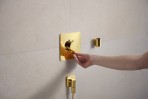 Hansgrohe FixFit Fine Q Sienas izvads ar pretvārstu, Gold 4