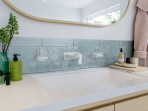 Hansgrohe Talis E Смеситель для мойки с фикси. изливом, 225 мм, MW 2