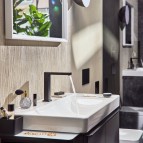 Hansgrohe Xelu Q Izlietne ar plauktu labajā pusē 800/480, balta 5