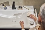 Hansgrohe Xelu Q Izlietne, plaukts pa labi, 800/480, SmartClean, balta 2
