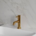 Omnires Y Izlietnes maisītājs, Polished Gold 4