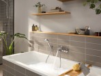 Hansgrohe Rebris E cмеситель для ванны, хром 3